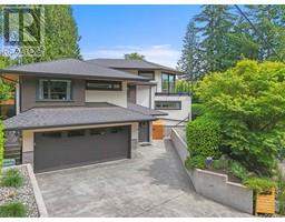 3404 AYR AVENUE, North Vancouver, British Columbia