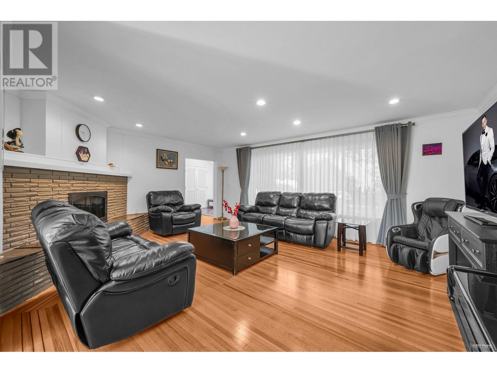 310 Macbeth Crescent, West Vancouver, British Columbia  V7T 1V7 - Photo 6 - R2976424