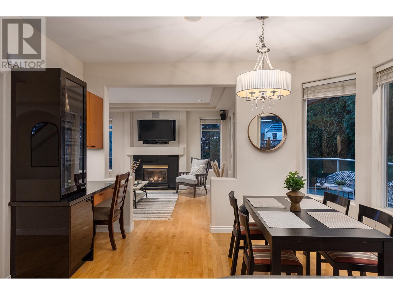 2930 Cougar Court, Coquitlam, British Columbia  V3E 3A4 - Photo 11 - R2976430
