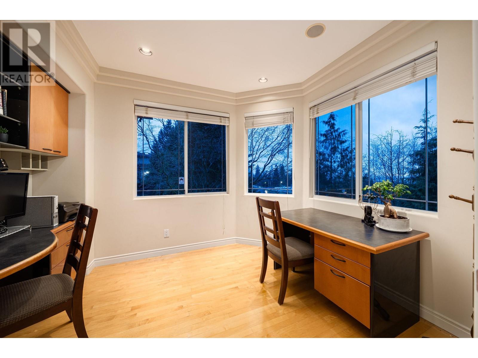 2930 Cougar Court, Coquitlam, British Columbia  V3E 3A4 - Photo 22 - R2976430