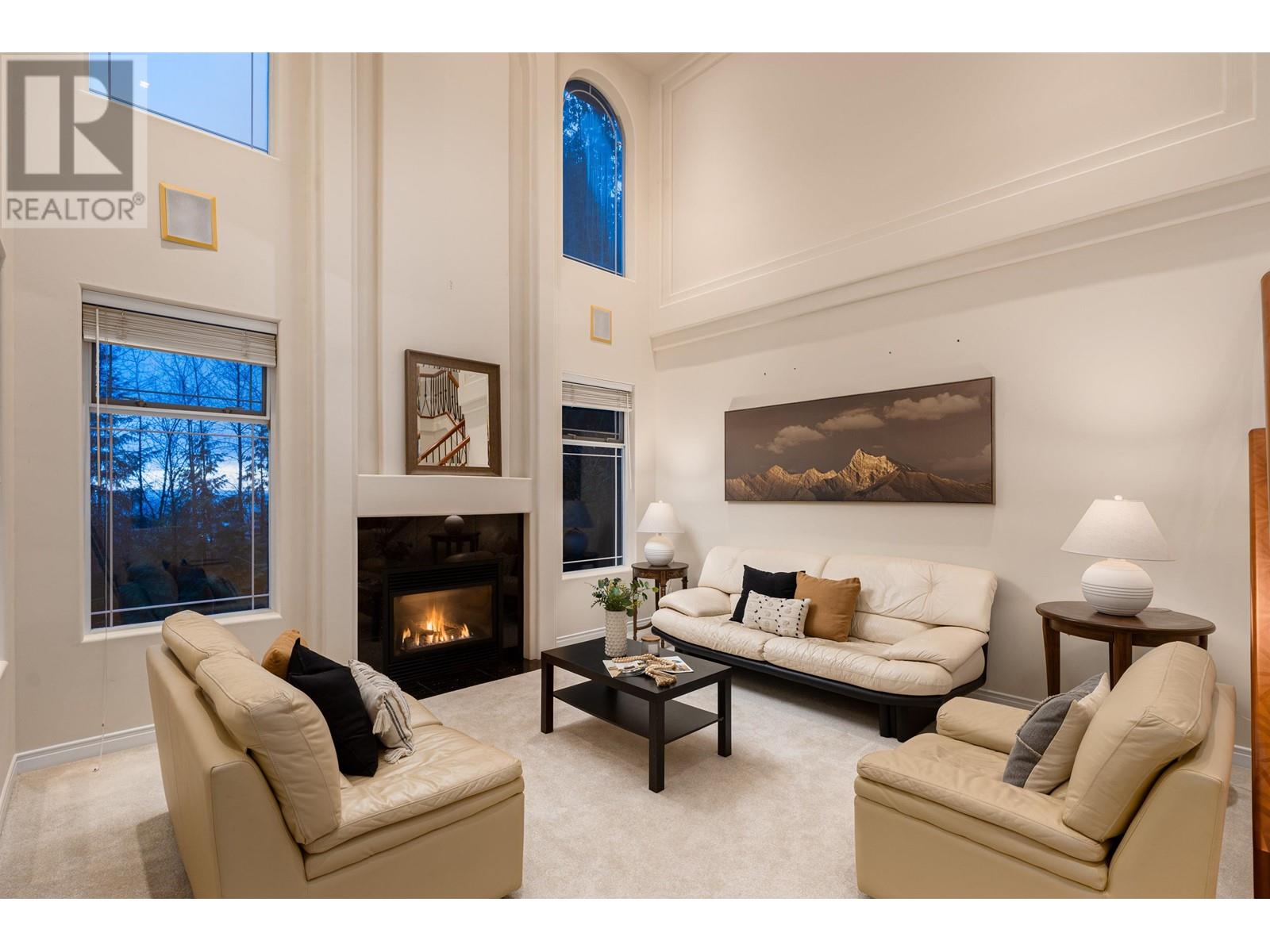 2930 Cougar Court, Coquitlam, British Columbia  V3E 3A4 - Photo 3 - R2976430