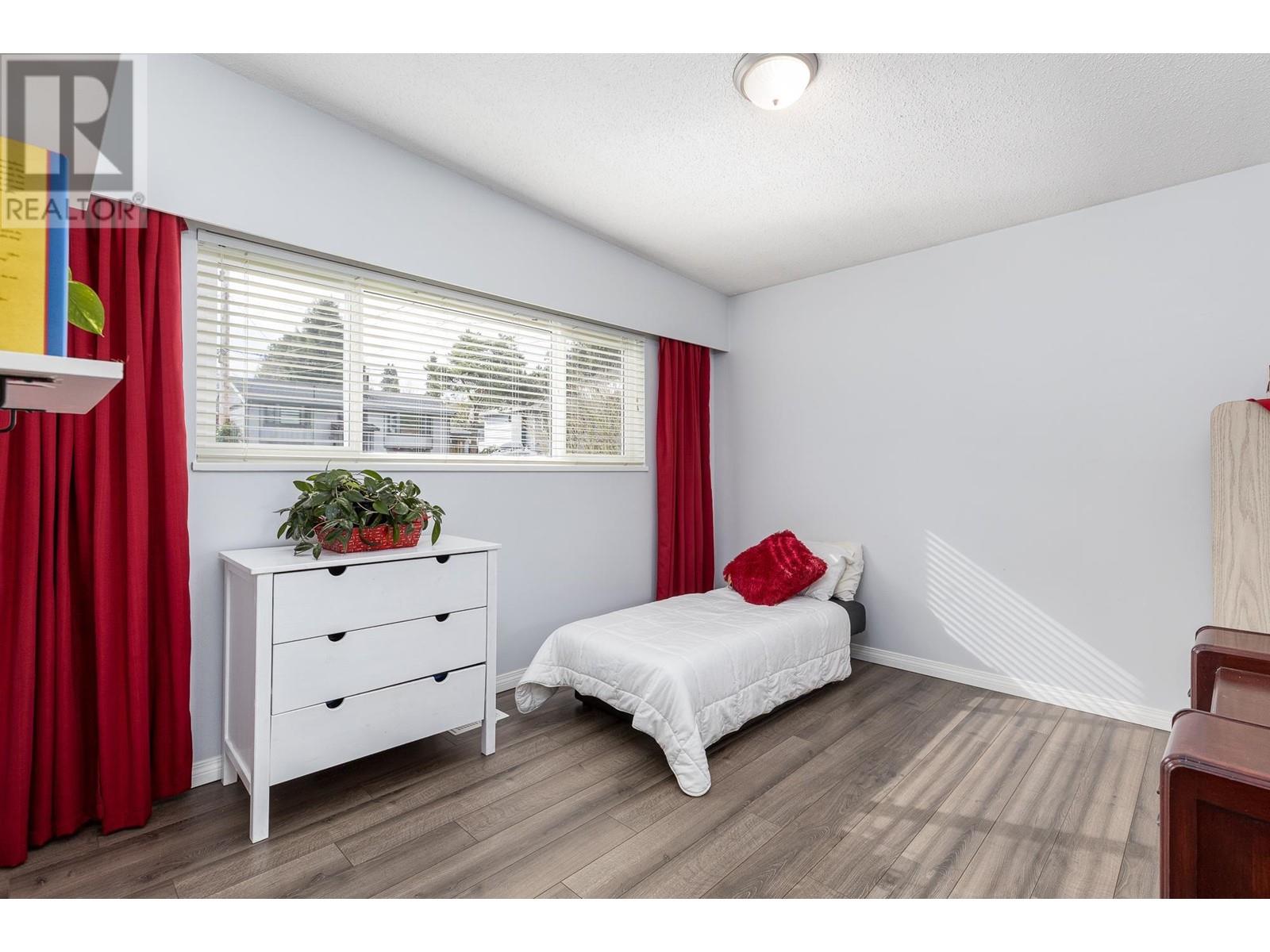 325 Hoult Street, New Westminster, British Columbia  V3L 4X2 - Photo 23 - R2975494