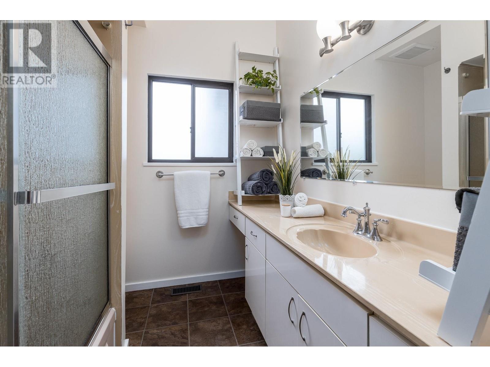 325 Hoult Street, New Westminster, British Columbia  V3L 4X2 - Photo 27 - R2975494