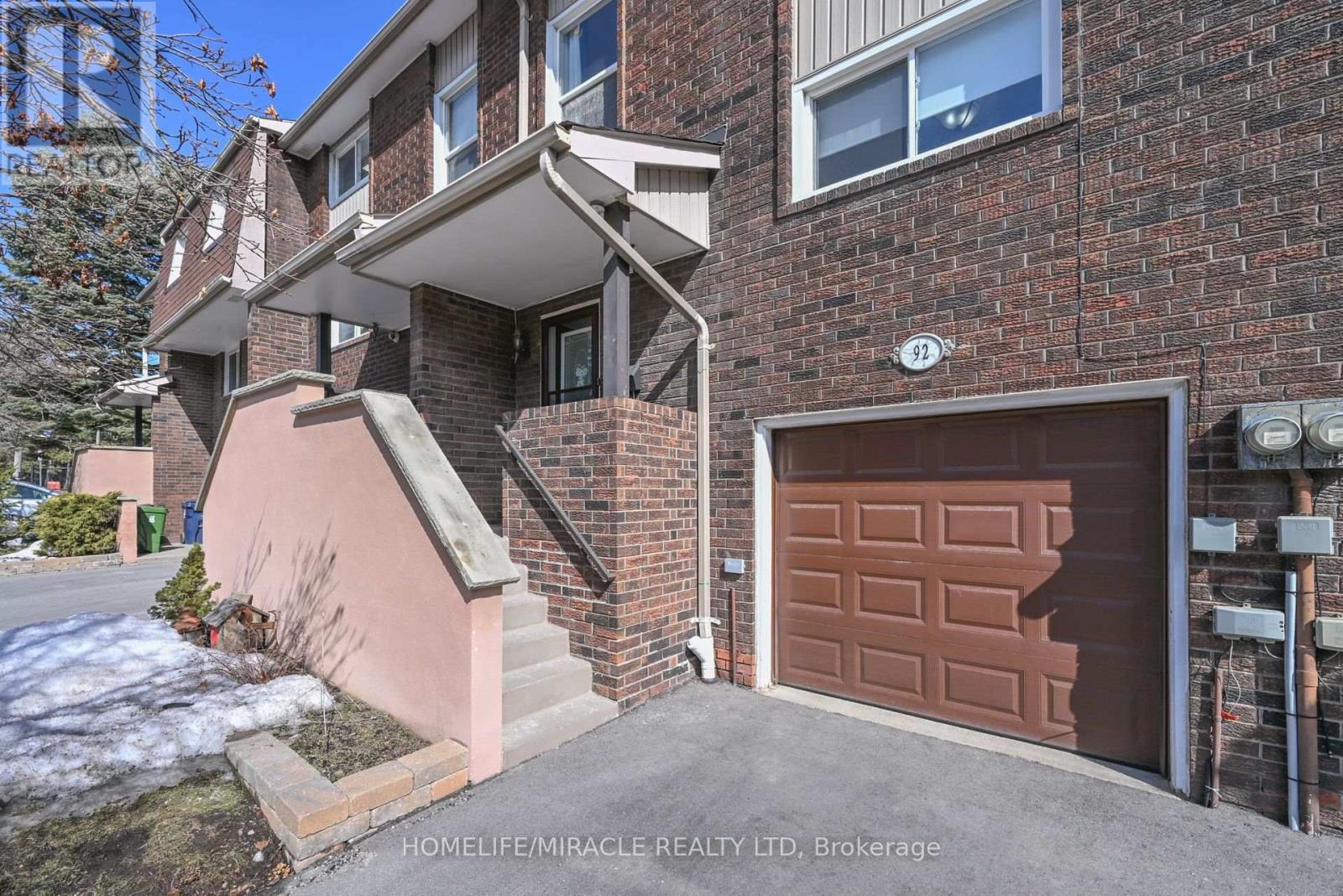 Property at 92 PERMFIELD PATH image 3