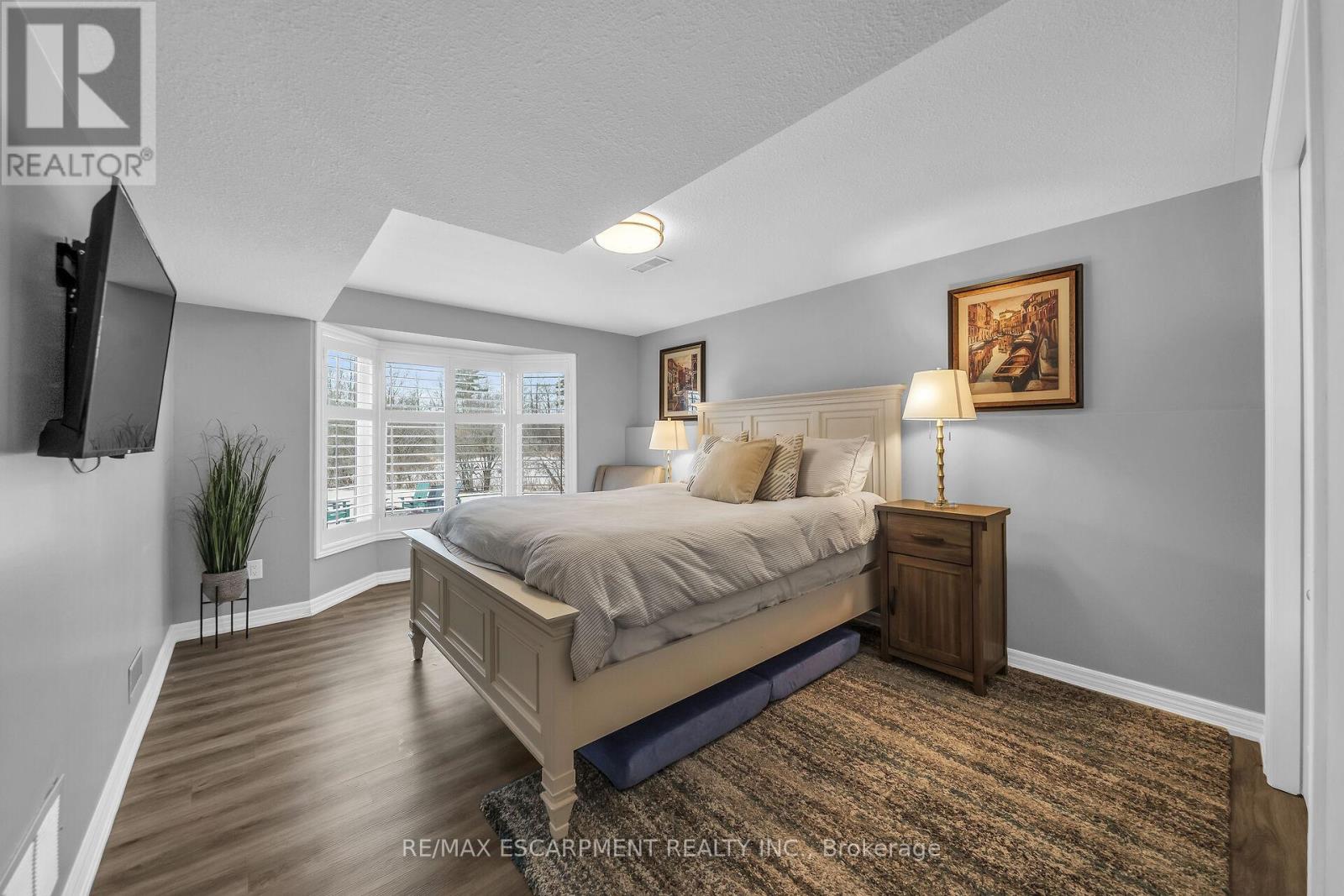92 Celtic Drive, Haldimand, Ontario  N3W 2N6 - Photo 27 - X12013213