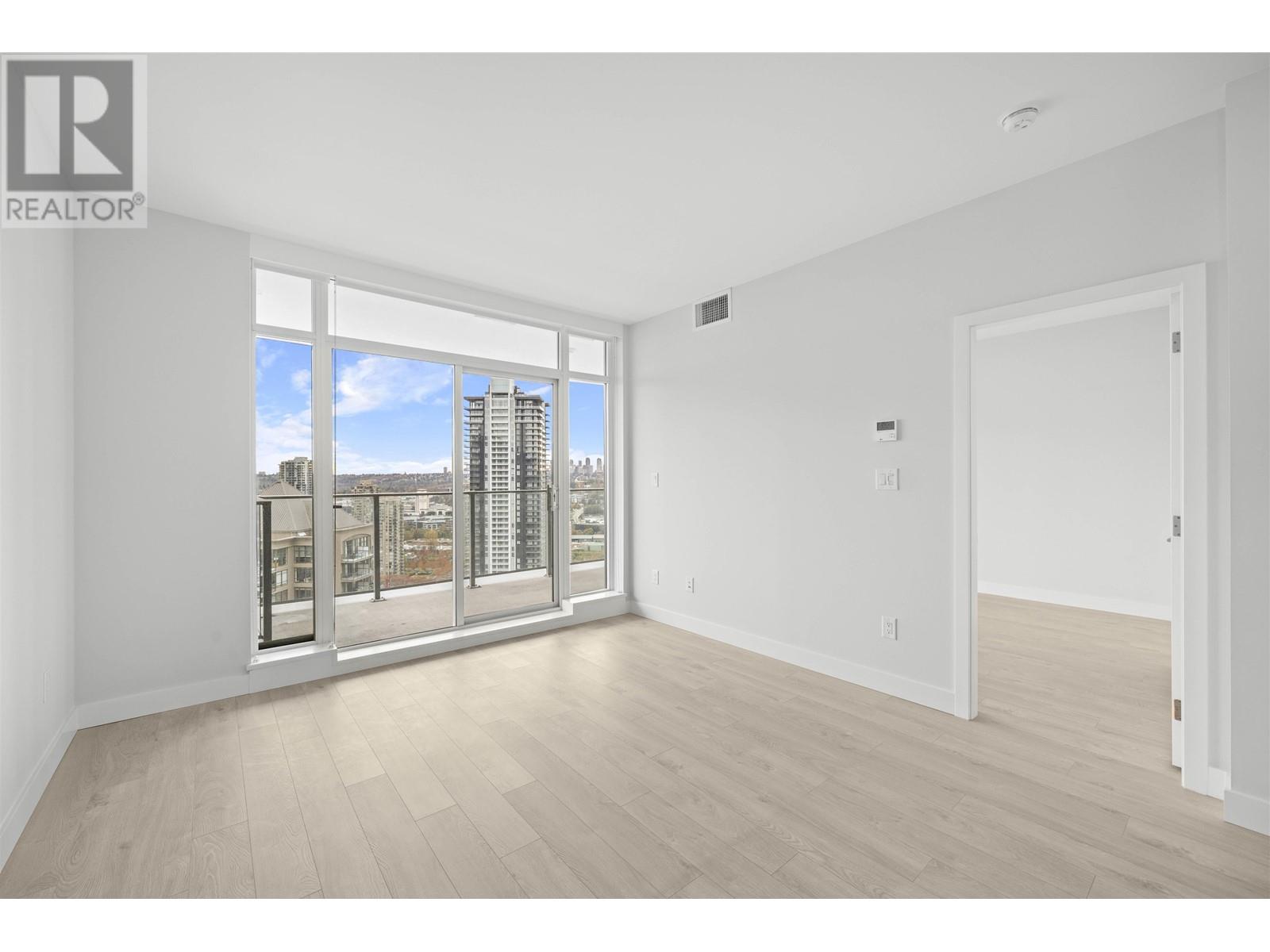Listing Picture 19 of 33 : 2801 1788 GILMORE AVENUE, Burnaby / 本拿比 - 魯藝地產 Yvonne Lu Group - MLS Medallion Club Member