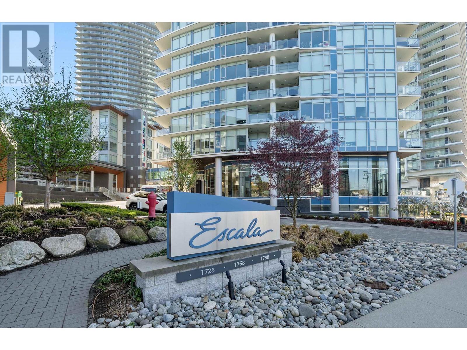 Listing Picture 2 of 33 : 2801 1788 GILMORE AVENUE, Burnaby / 本拿比 - 魯藝地產 Yvonne Lu Group - MLS Medallion Club Member