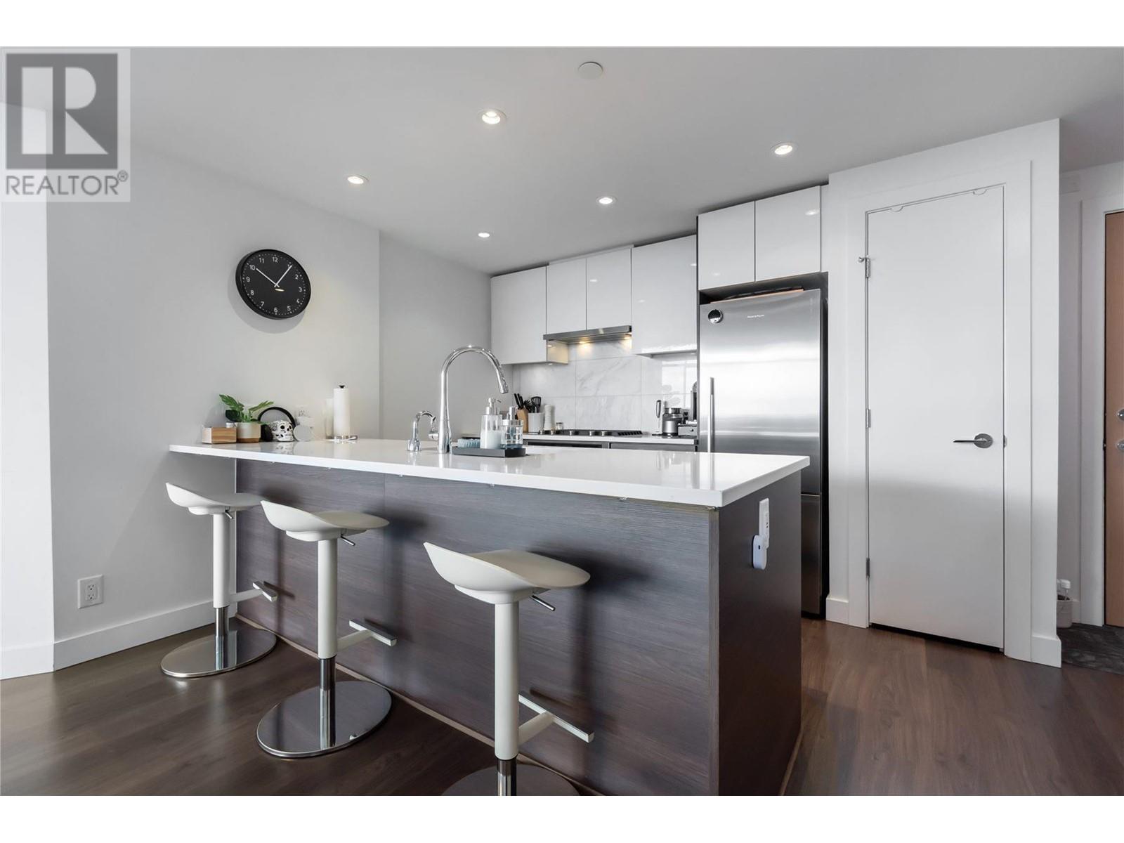 910 3557 Sawmill Crescent, Vancouver, British Columbia  V5S 0E2 - Photo 2 - R2976223