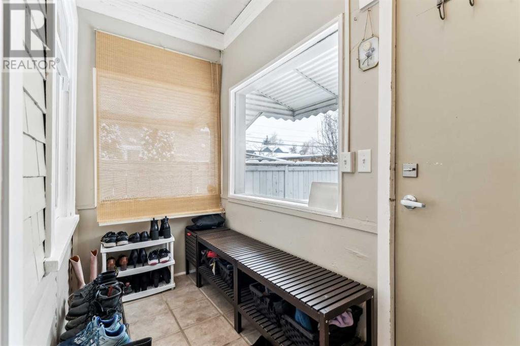 908 5 Street Nw, Calgary, Alberta  T2N 1R2 - Photo 3 - A2192414