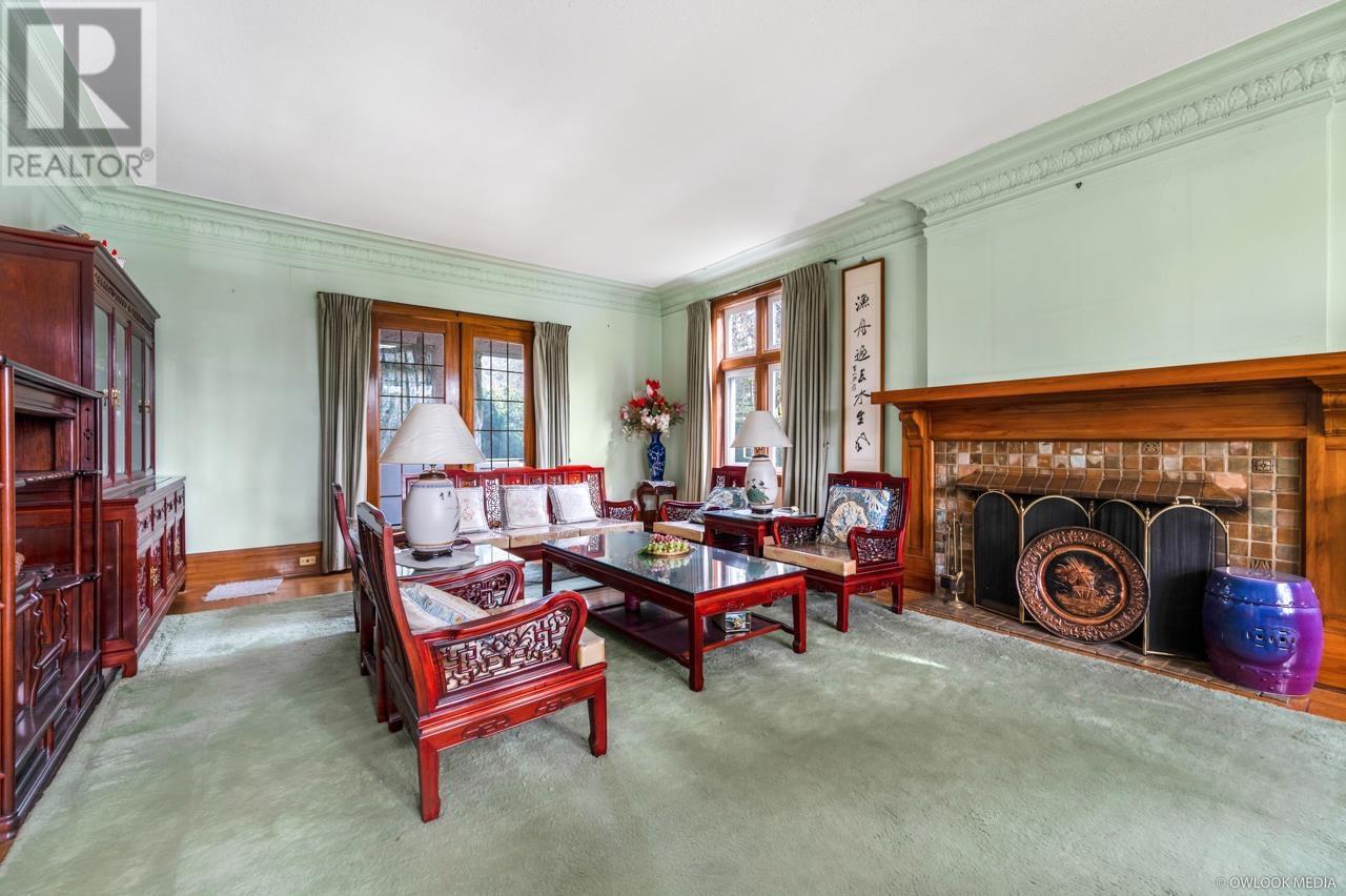 Property at 1603 W 49TH AVENUE image 4