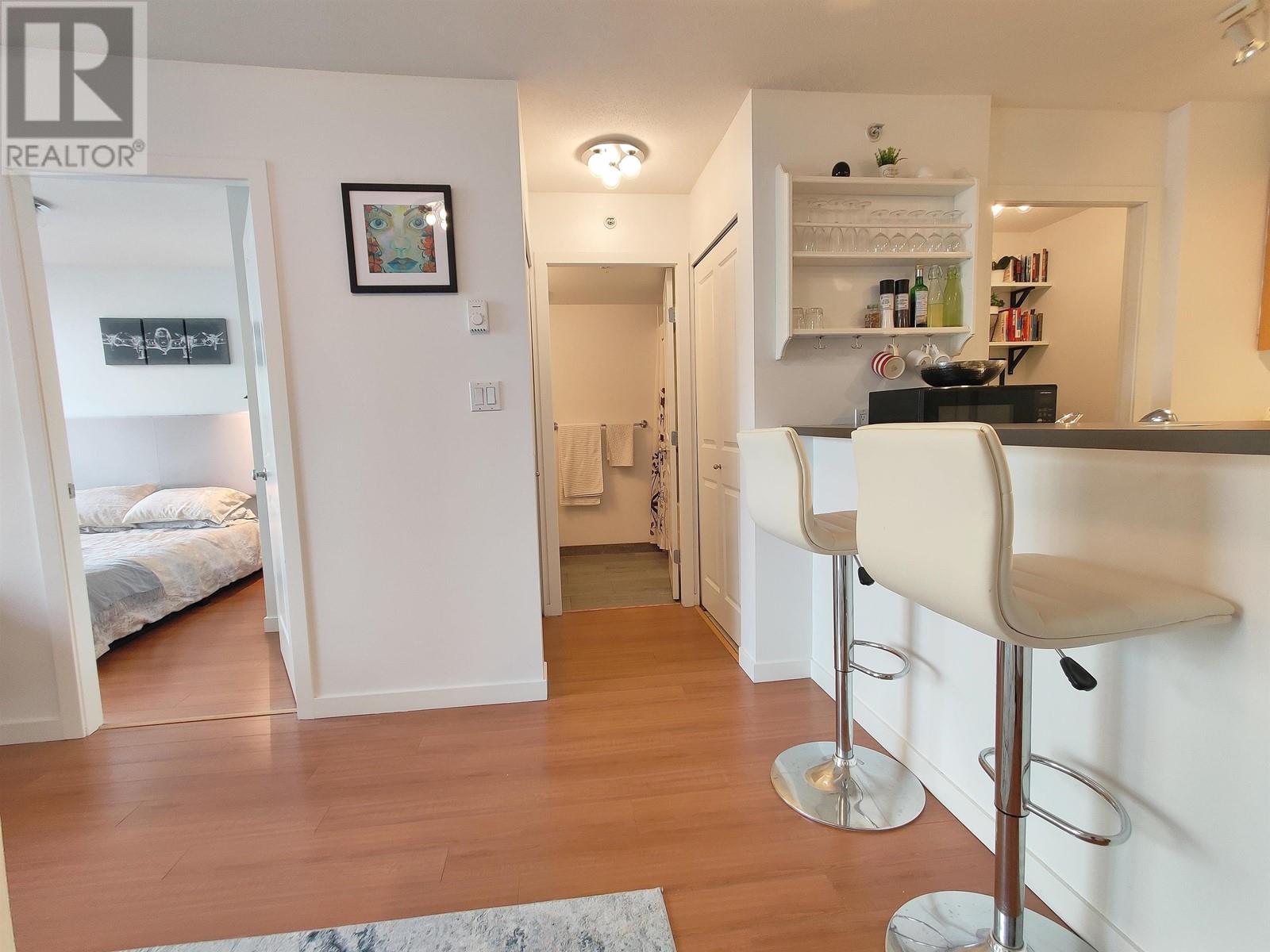 Listing Picture 20 of 25 : 802 1295 RICHARDS STREET, Vancouver / 溫哥華 - 魯藝地產 Yvonne Lu Group - MLS Medallion Club Member