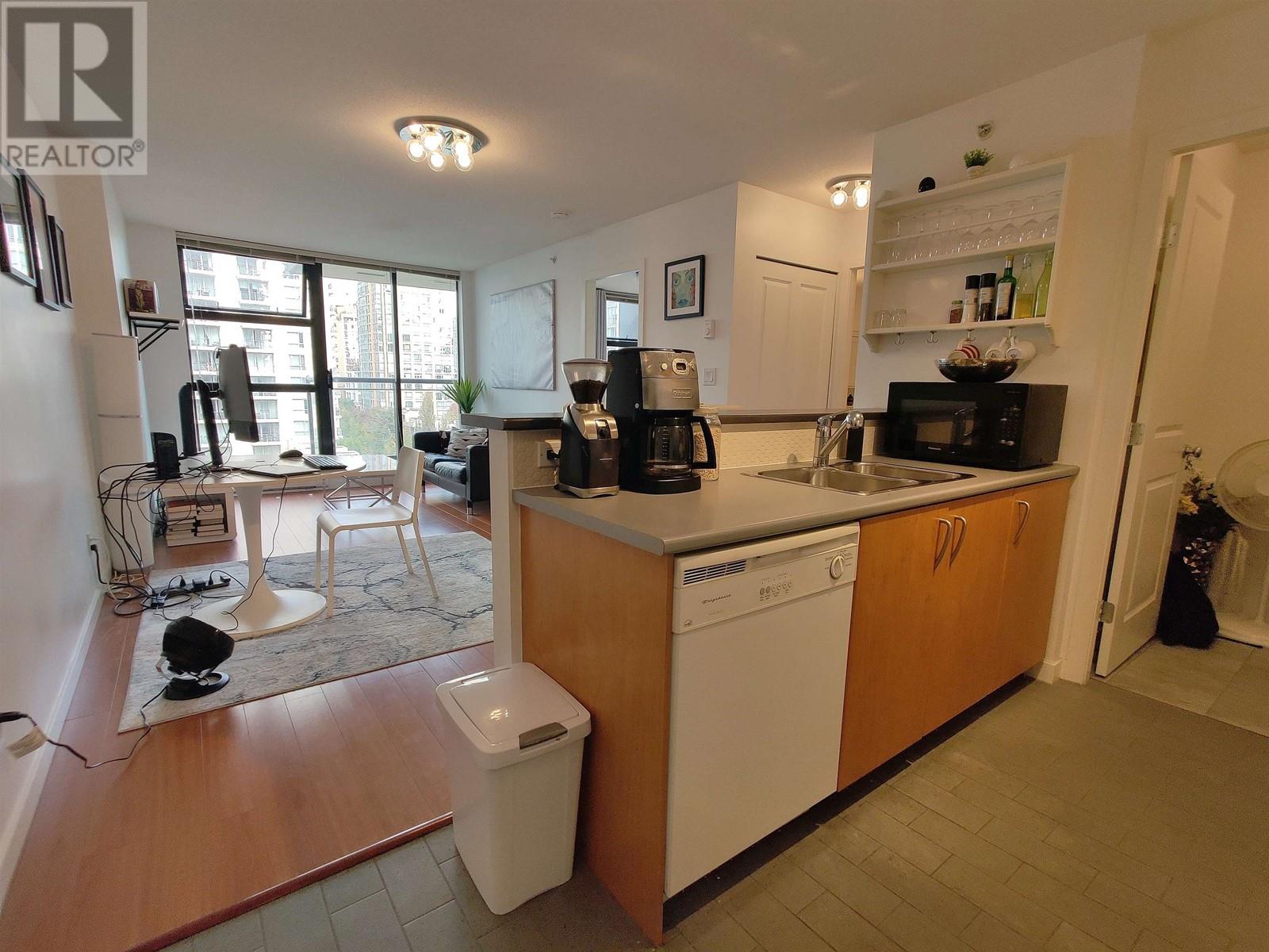 Listing Picture 8 of 25 : 802 1295 RICHARDS STREET, Vancouver / 溫哥華 - 魯藝地產 Yvonne Lu Group - MLS Medallion Club Member