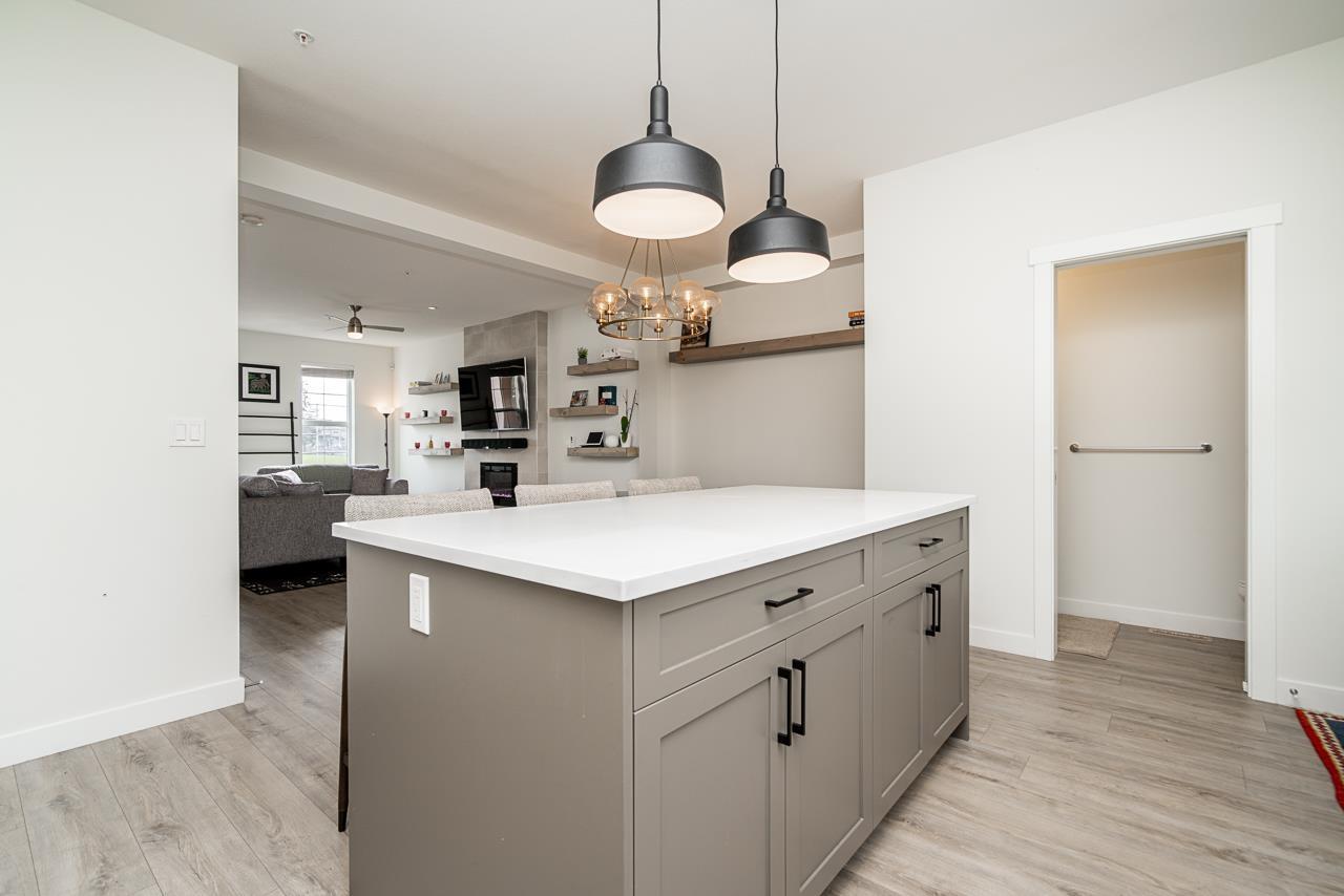 20171 83 Avenue, Langley, British Columbia  V2Y 4L1 - Photo 12 - R2976530