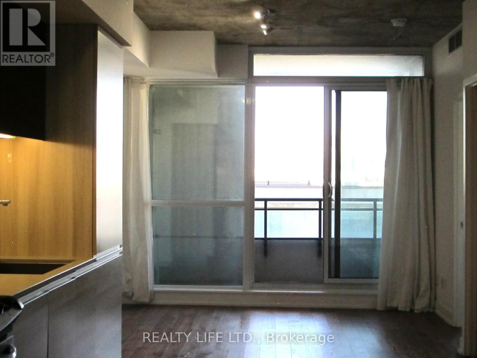 904 - 20 Minowan Miikan Lane, Toronto, Ontario  M6J 0E5 - Photo 13 - C12013257