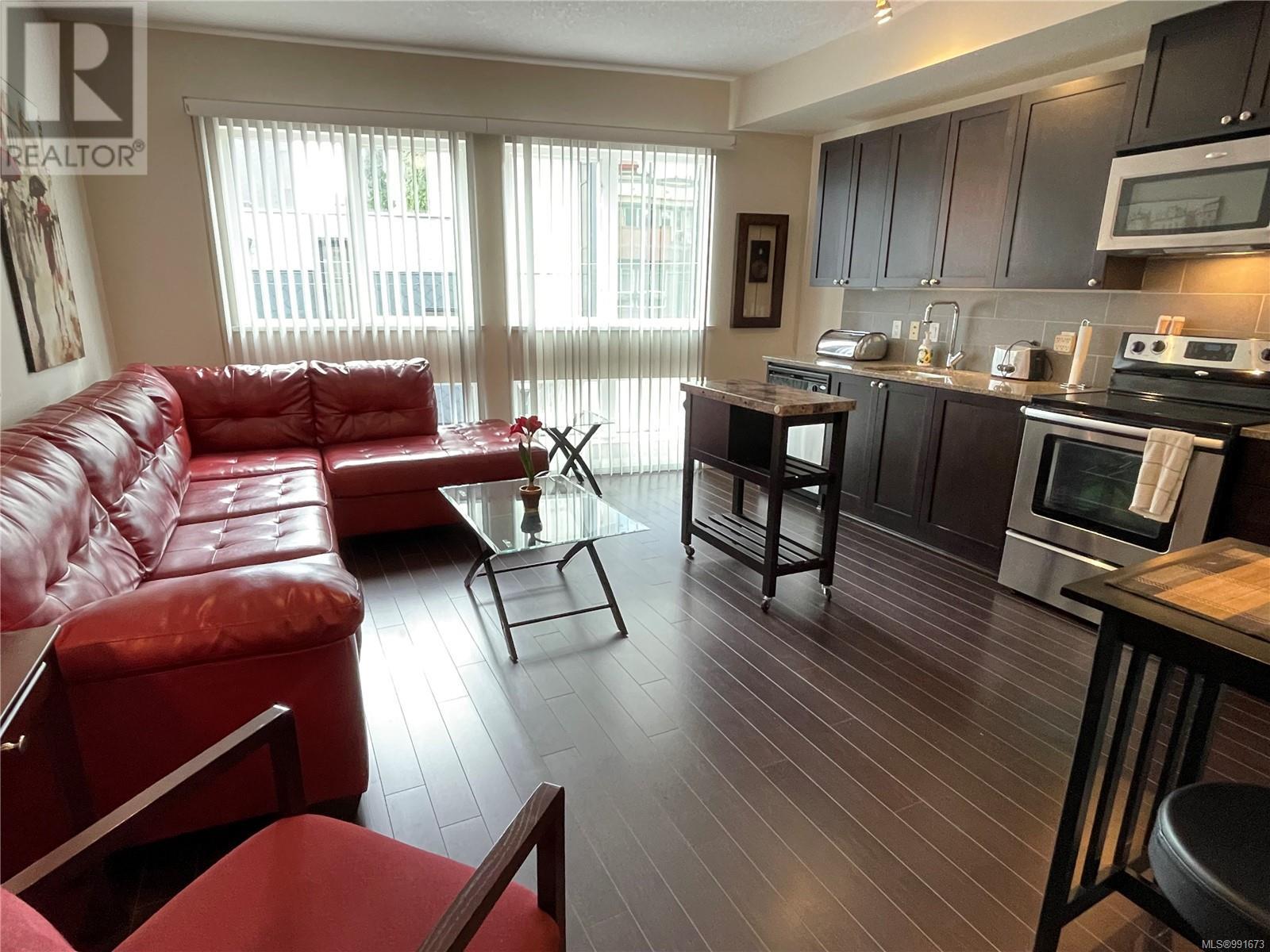 Property at 312 99 Chapel St image 4