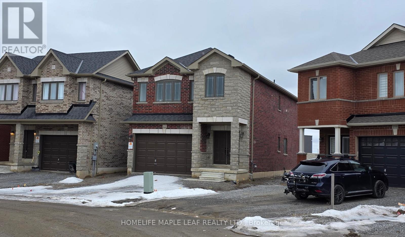 Property at 210 PALACE STREET image 2