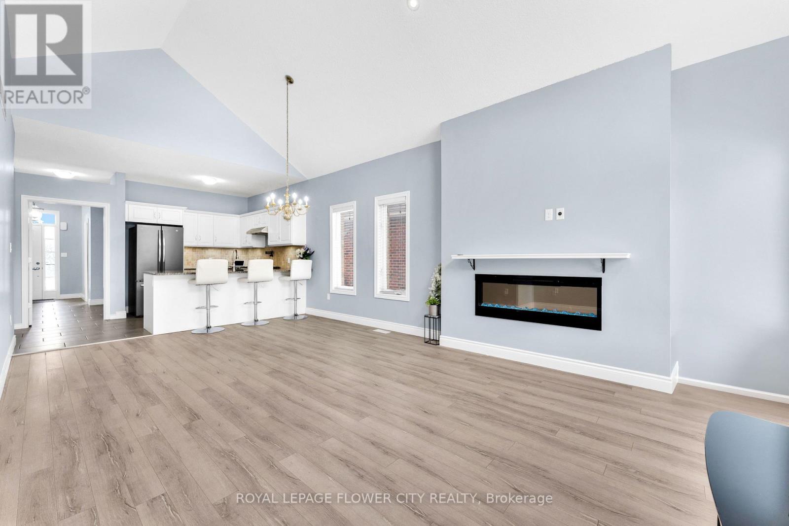 724 Garden Court, Woodstock, Ontario  N4T 1W6 - Photo 8 - X12002327