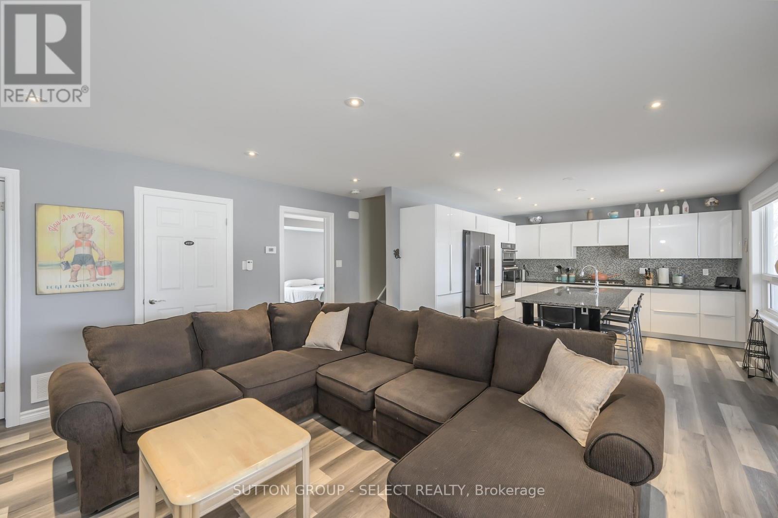 387 Stanley Pk Drive, Central Elgin, Ontario  N5L 1E6 - Photo 27 - X12013378