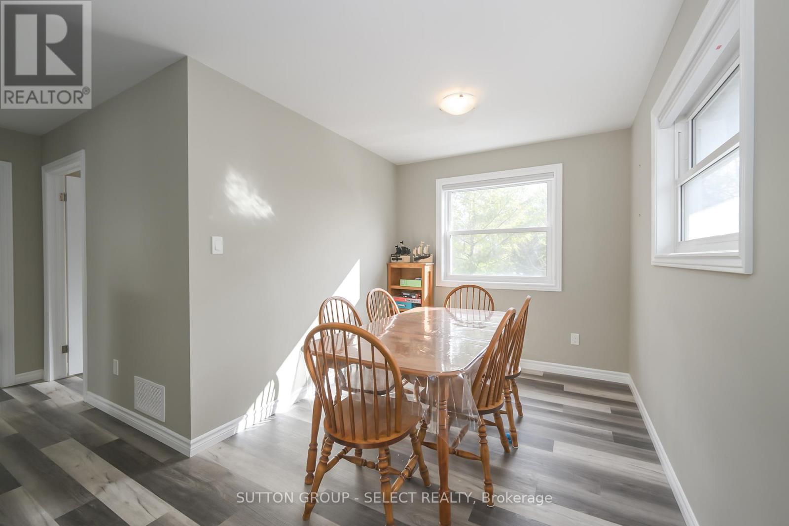387 Stanley Pk Drive, Central Elgin, Ontario  N5L 1E6 - Photo 31 - X12013378