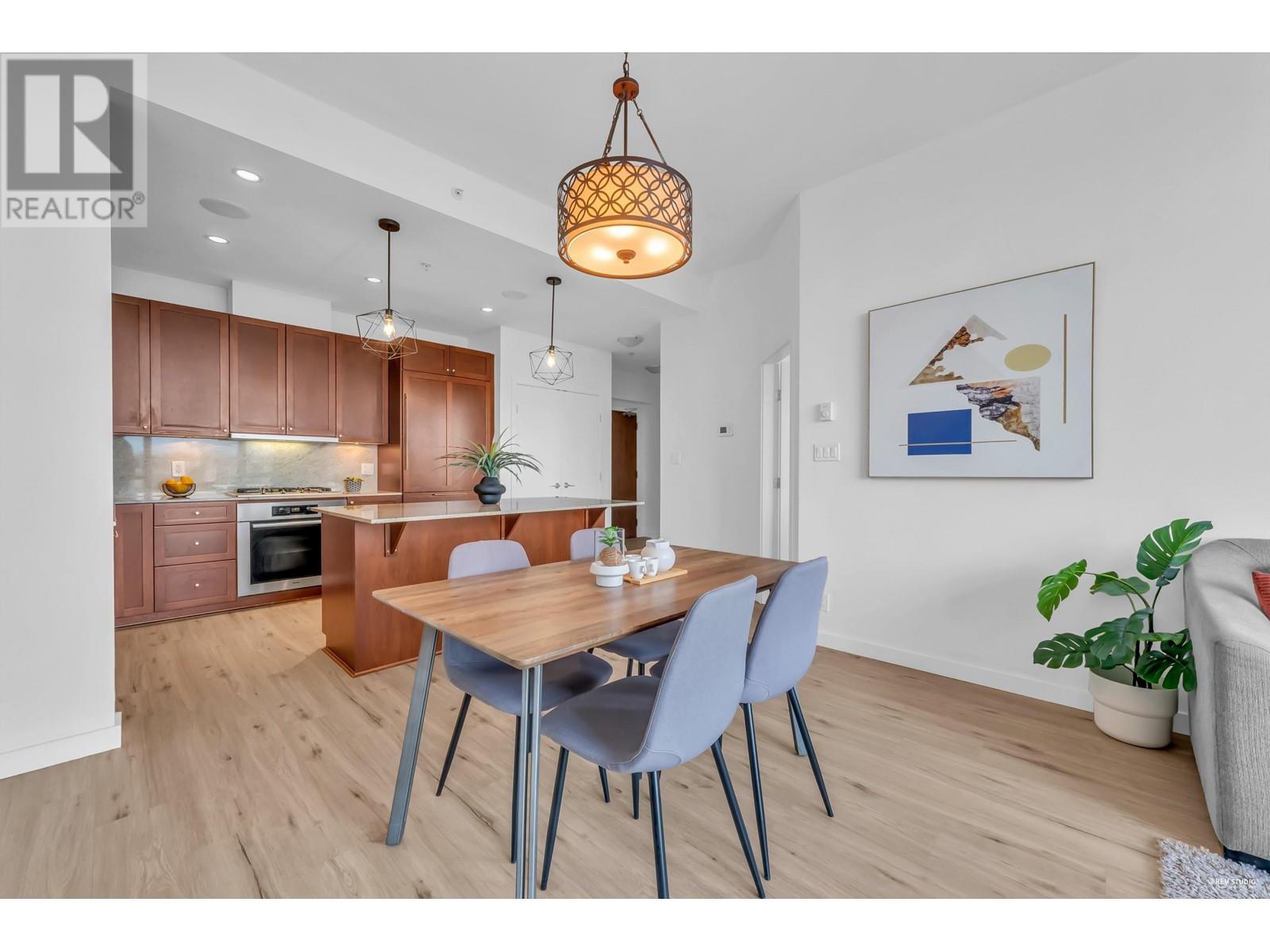 2706 280 Ross Drive, New Westminster, British Columbia  V3L 0C2 - Photo 10 - R2976480