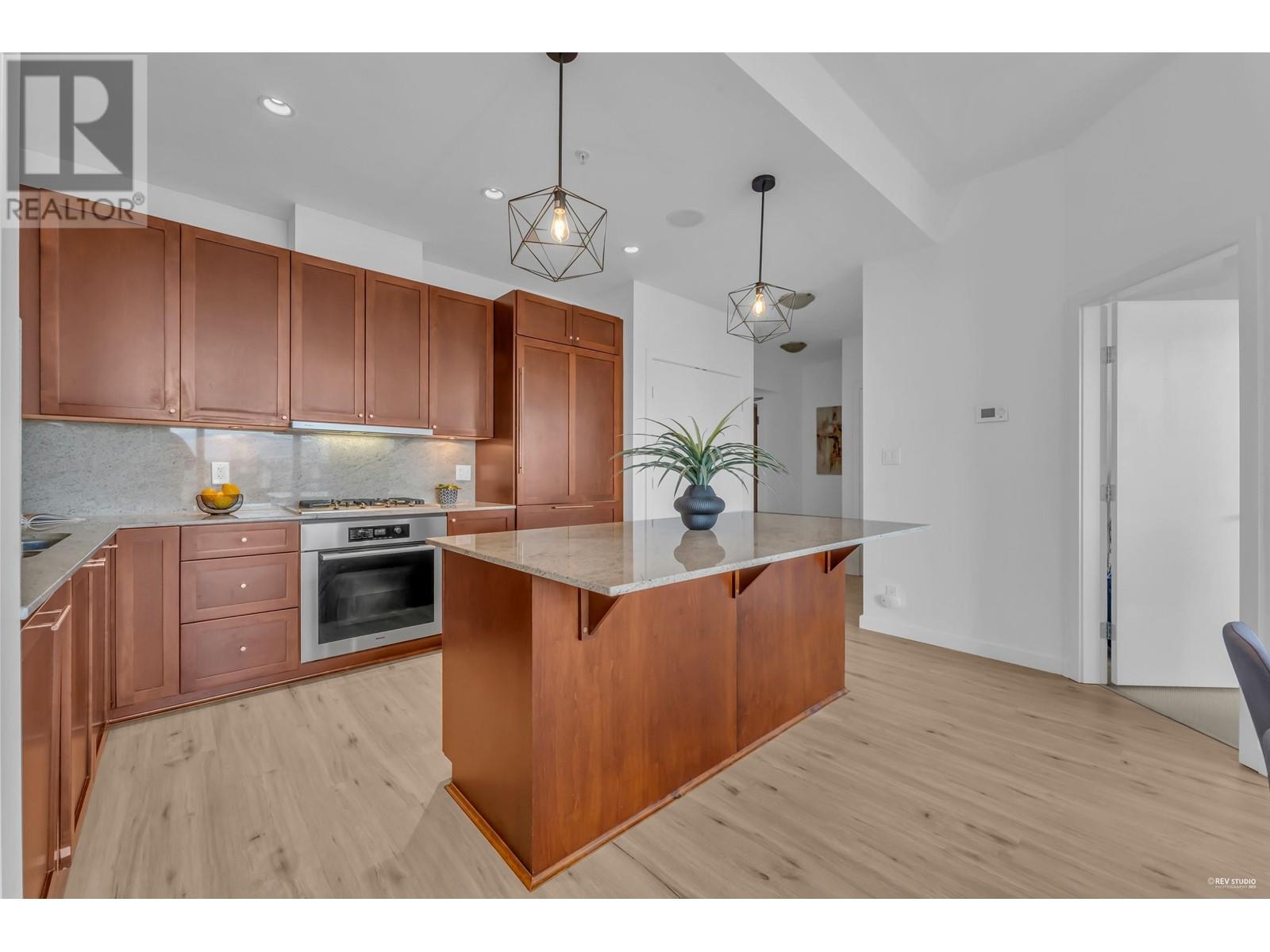 2706 280 Ross Drive, New Westminster, British Columbia  V3L 0C2 - Photo 11 - R2976480