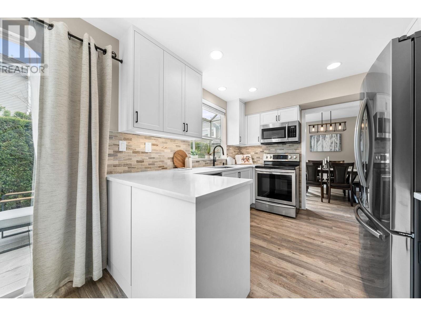 863 Roche Point Drive, North Vancouver, British Columbia  V7H 2W5 - Photo 11 - R2976490