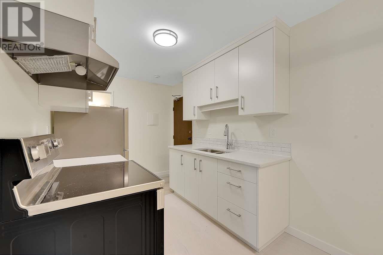 307 1103 Howie Avenue, Coquitlam, British Columbia  V3J 1T9 - Photo 7 - R2976526