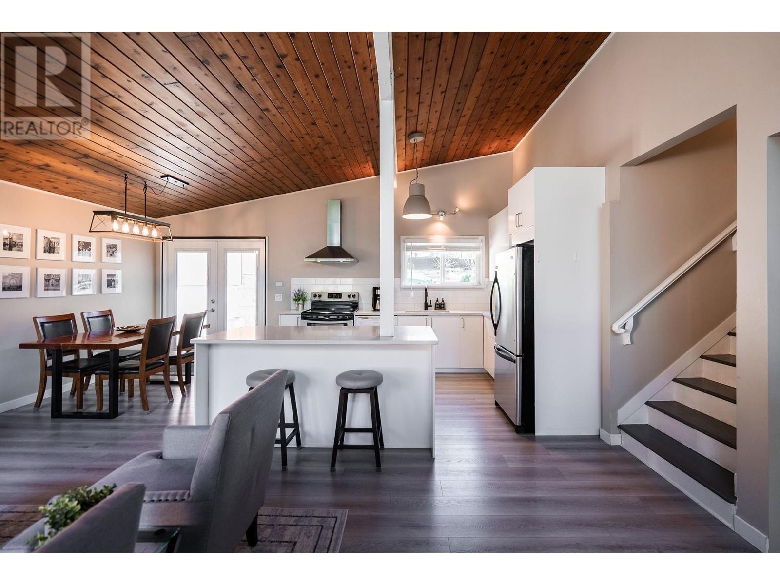Property at 575 TIPTON STREET image 1