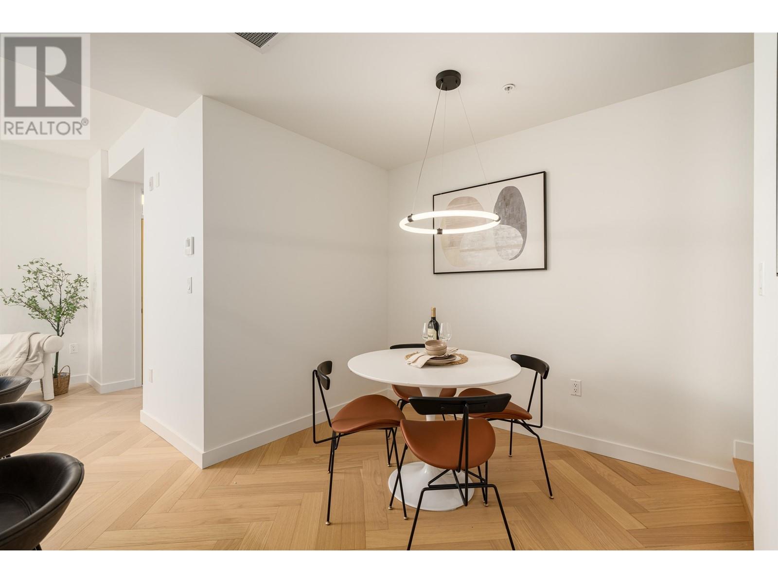 Listing Picture 9 of 16 : 6 6768 OAK STREET, Vancouver / 溫哥華 - 魯藝地產 Yvonne Lu Group - MLS Medallion Club Member