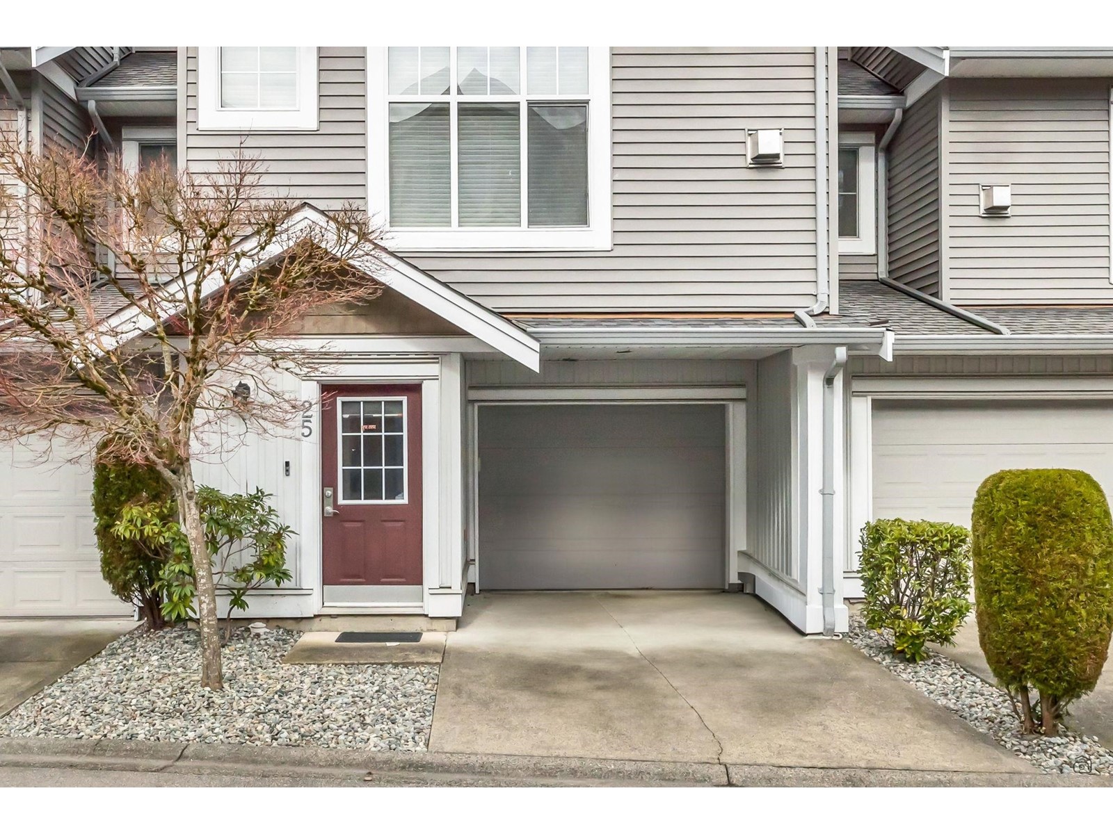 Property at 25 16760 61 AVENUE image 3