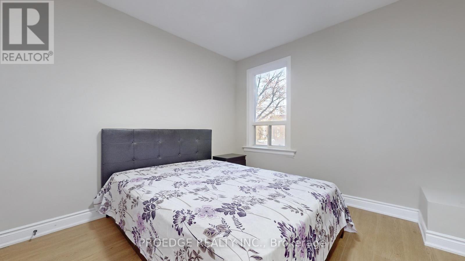 177 Wallace Avenue, Toronto, Ontario  M6H 1V3 - Photo 11 - W12013374