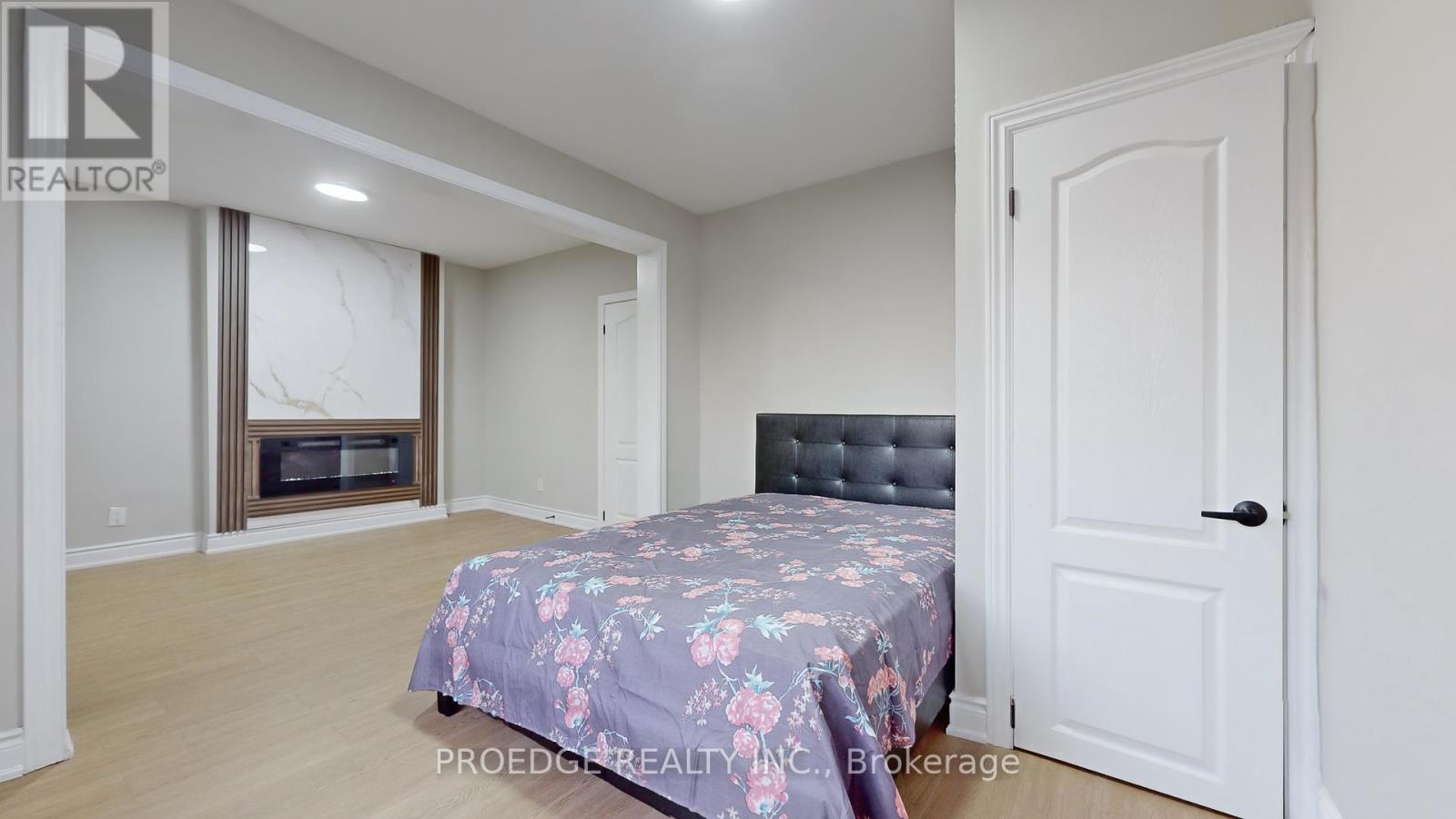 177 Wallace Avenue, Toronto, Ontario  M6H 1V3 - Photo 12 - W12013374