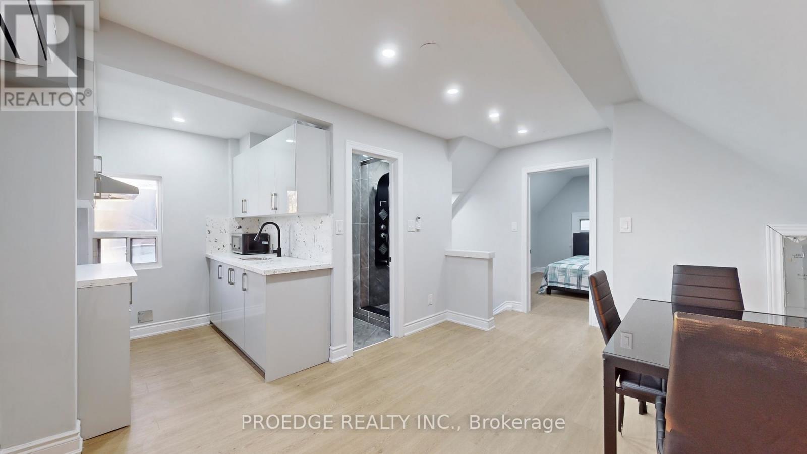 177 Wallace Avenue, Toronto, Ontario  M6H 1V3 - Photo 21 - W12013374