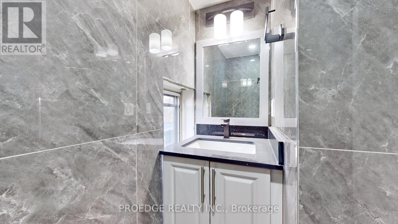 177 Wallace Avenue, Toronto, Ontario  M6H 1V3 - Photo 24 - W12013374