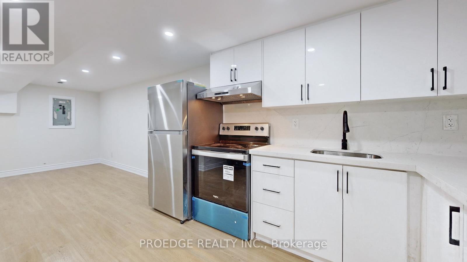177 Wallace Avenue, Toronto, Ontario  M6H 1V3 - Photo 27 - W12013374