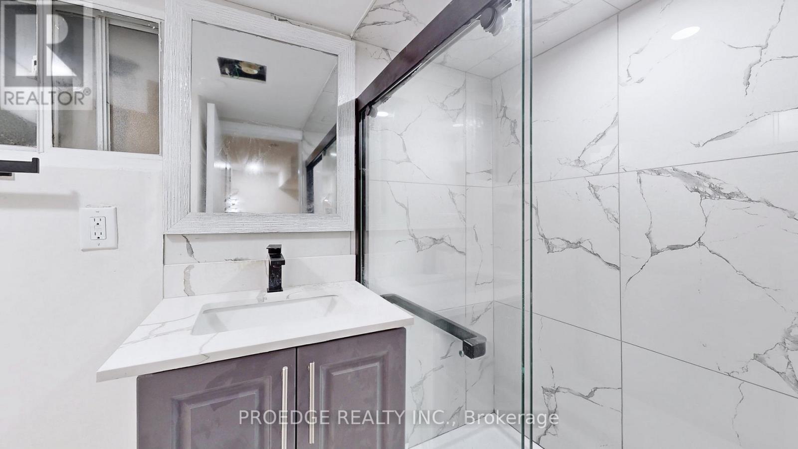 177 Wallace Avenue, Toronto, Ontario  M6H 1V3 - Photo 32 - W12013374