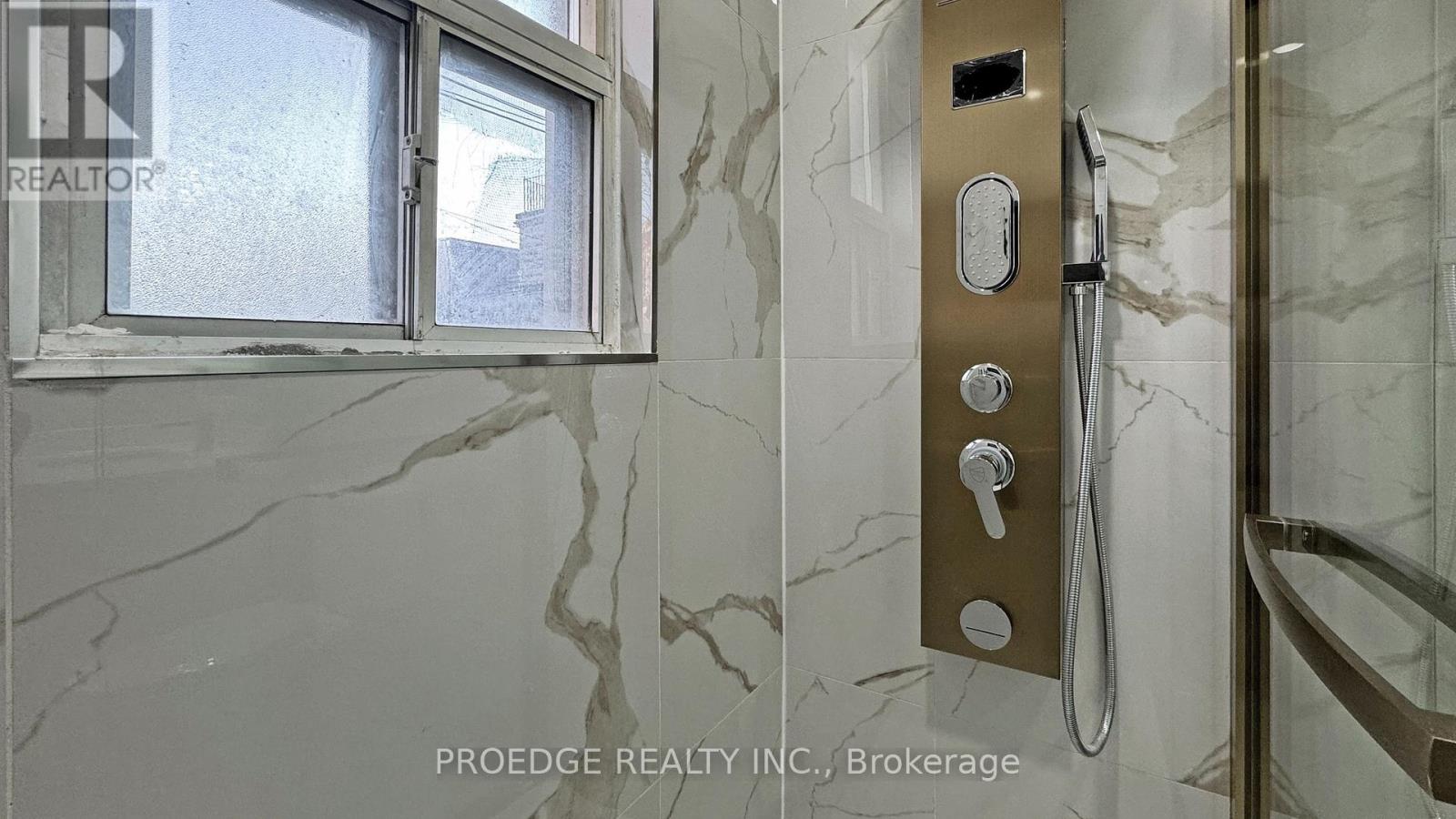 177 Wallace Avenue, Toronto, Ontario  M6H 1V3 - Photo 7 - W12013374