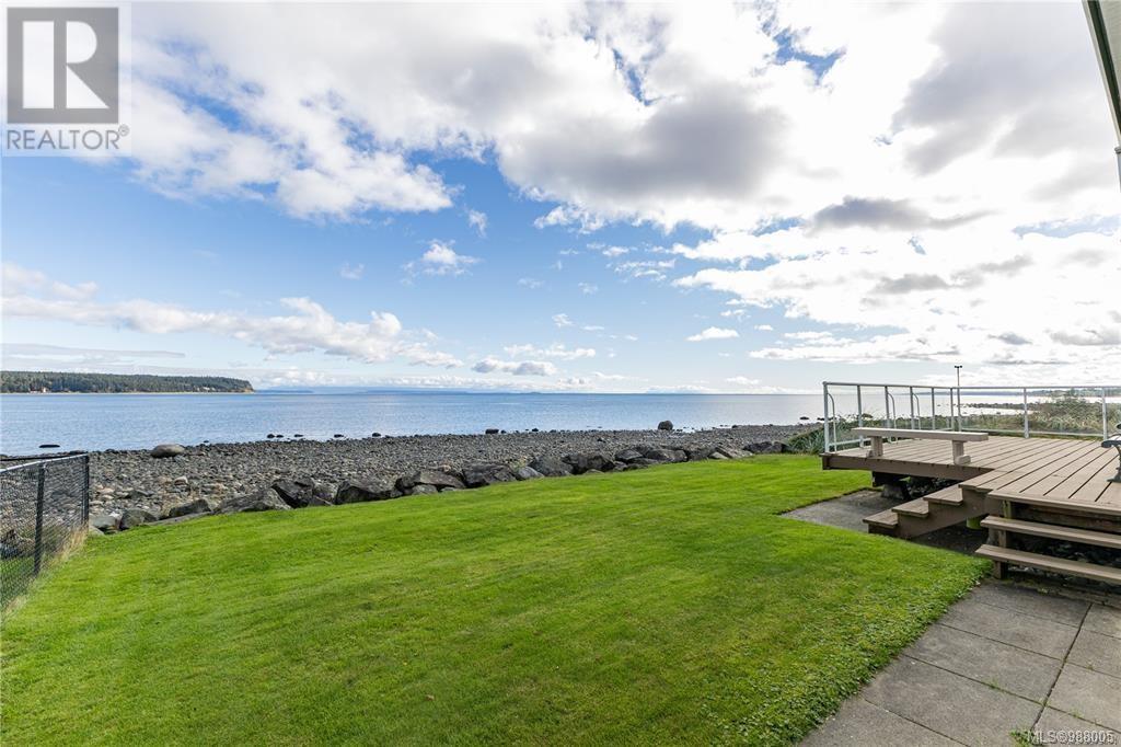 Property at 1081 Island Hwy S image 4