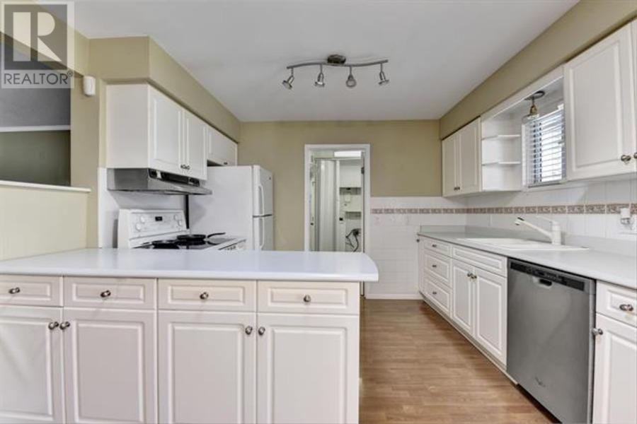 12050 Glenhurst Street, Maple Ridge, British Columbia  V2X 6V9 - Photo 6 - R2975846