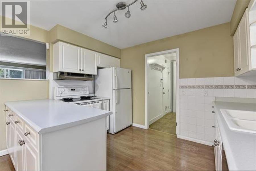 12050 Glenhurst Street, Maple Ridge, British Columbia  V2X 6V9 - Photo 5 - R2975846