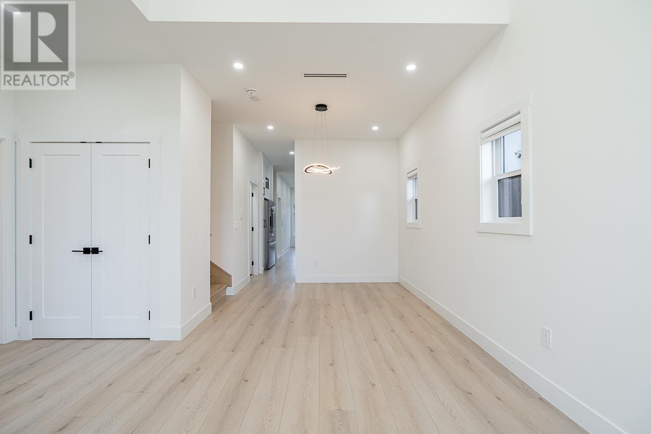 8018 19th Avenue, Burnaby, British Columbia  V3N 1G3 - Photo 11 - R2964671