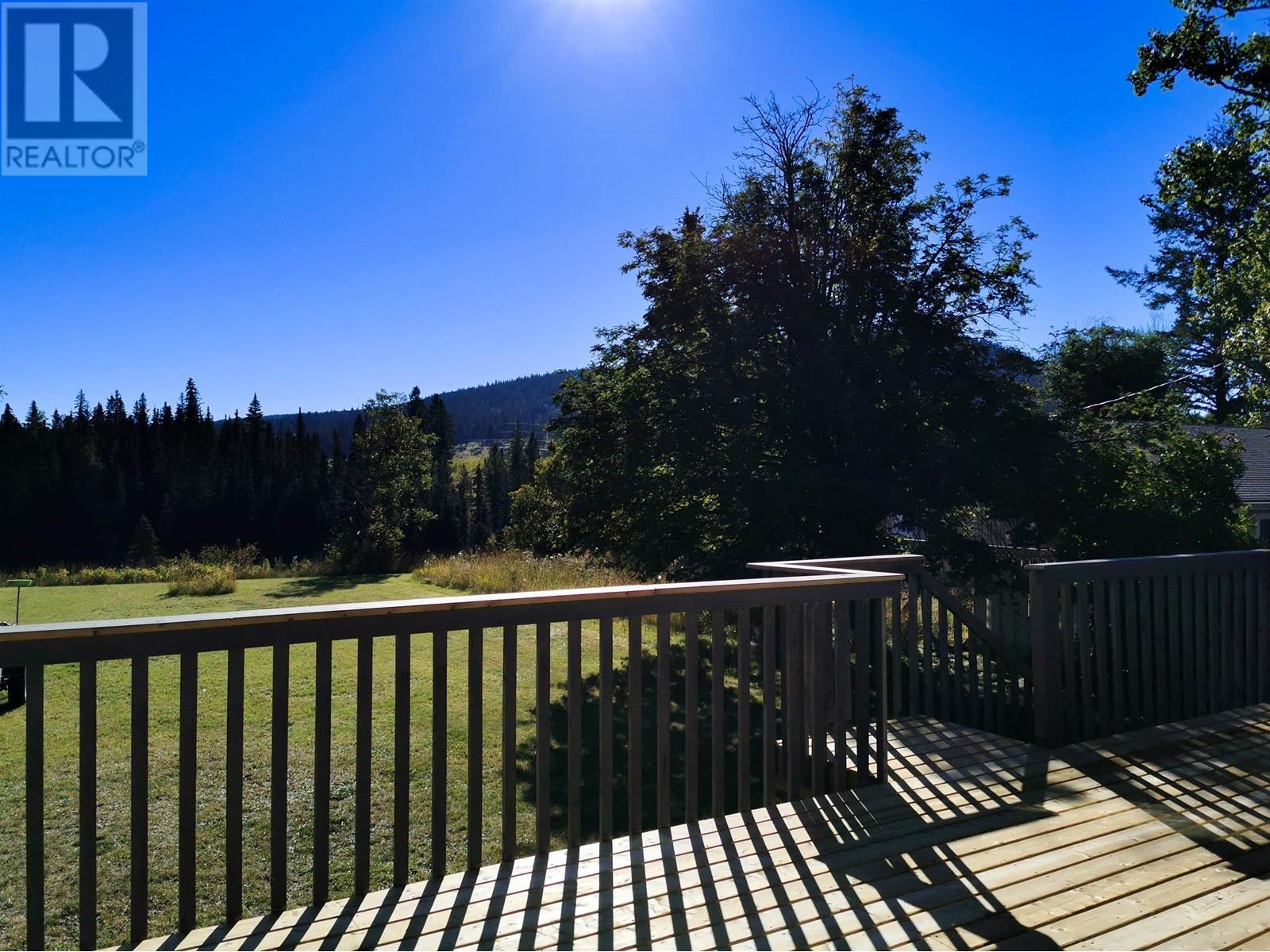Property at 205 EVERGREEN CRESCENT image 5