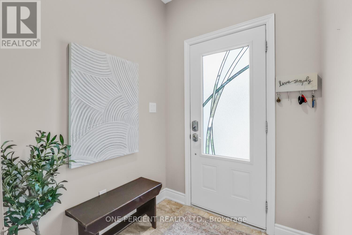 92 Lily Drive, Orillia, Ontario  L3V 7A8 - Photo 3 - S12013480