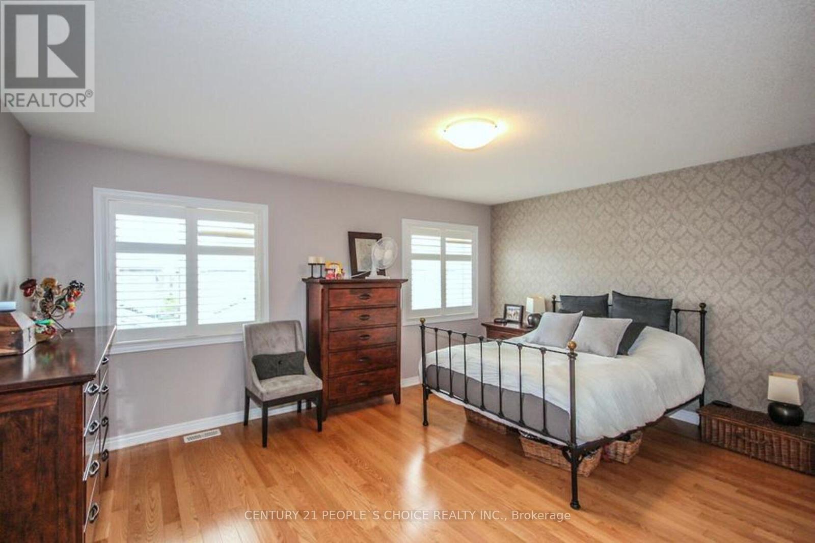 2443 Millstone Drive, Oakville, Ontario  L6M 0K6 - Photo 31 - W12013446