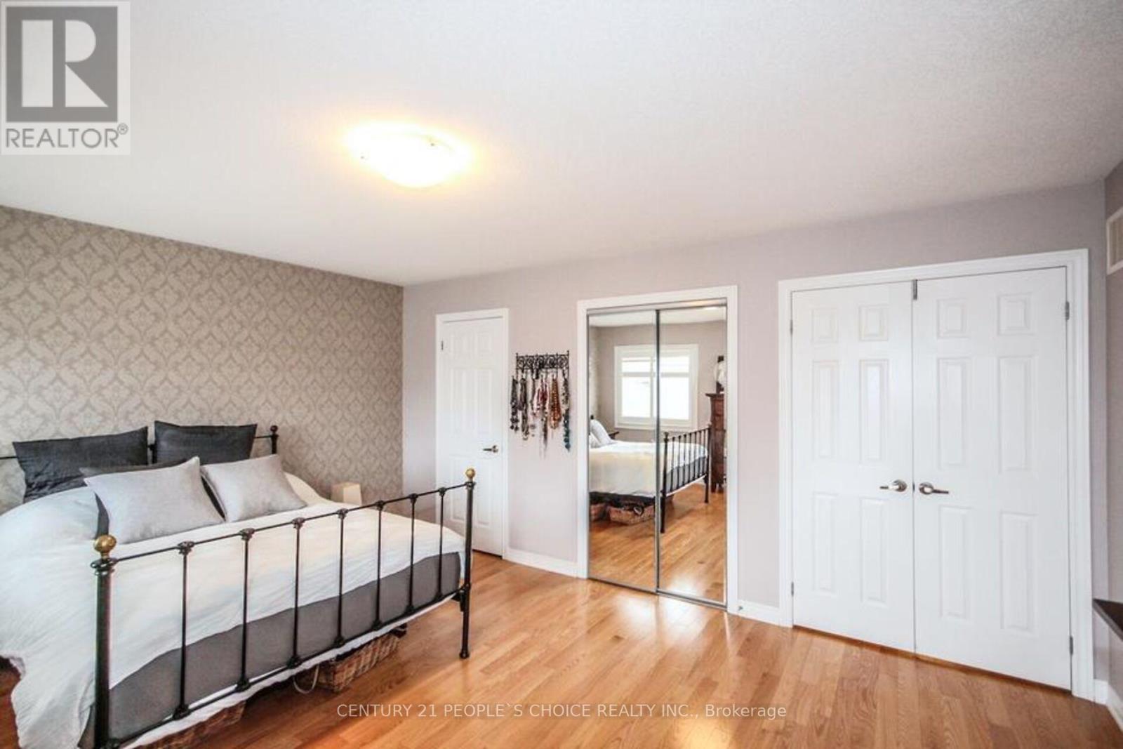 2443 Millstone Drive, Oakville, Ontario  L6M 0K6 - Photo 32 - W12013446