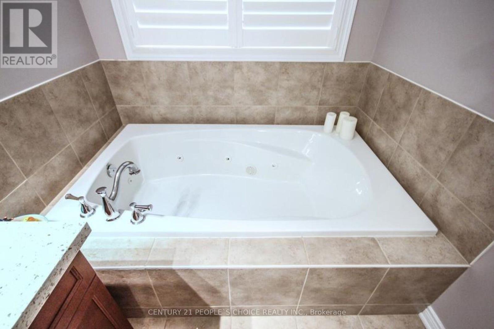 2443 Millstone Drive, Oakville, Ontario  L6M 0K6 - Photo 34 - W12013446