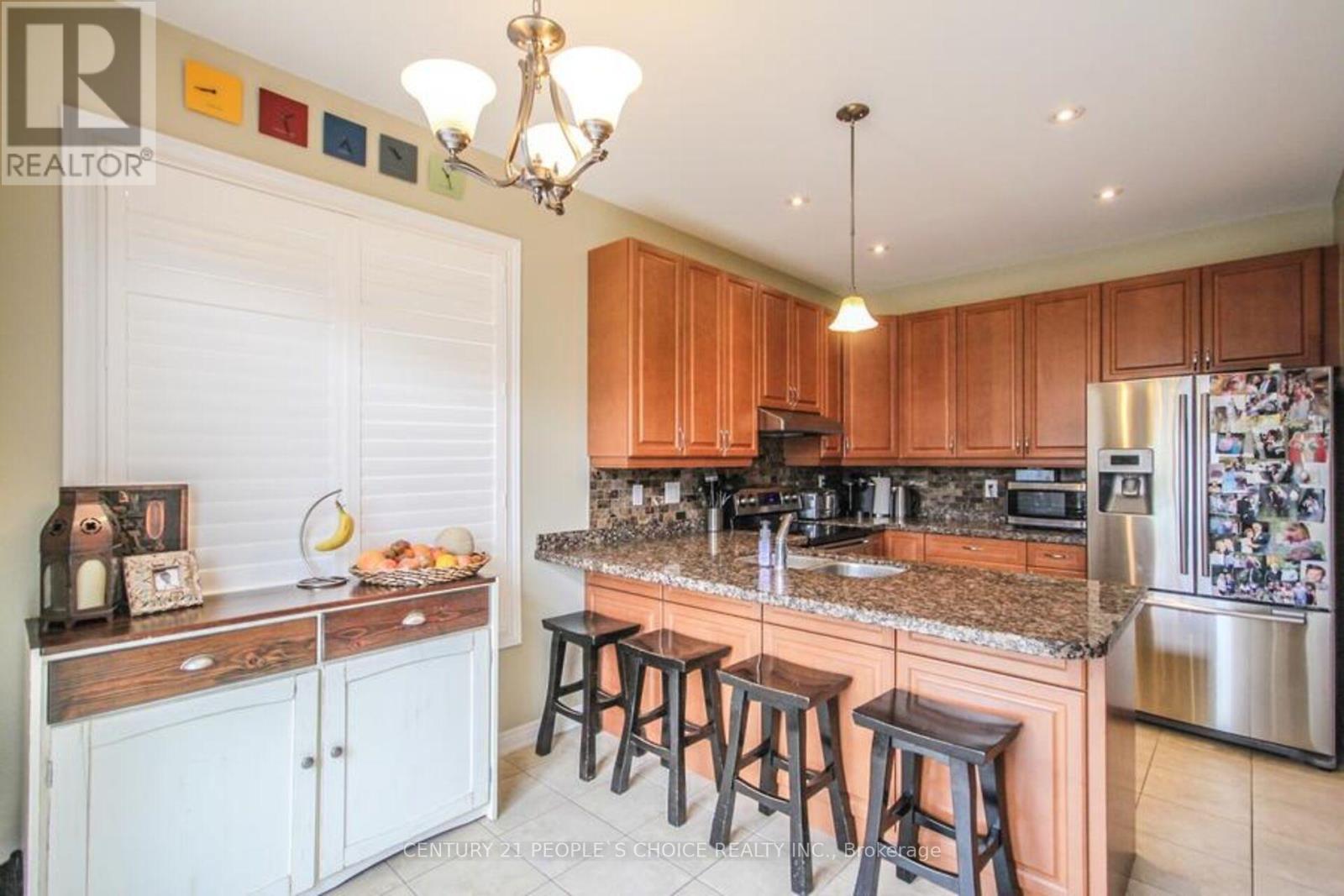 2443 Millstone Drive, Oakville, Ontario  L6M 0K6 - Photo 8 - W12013446