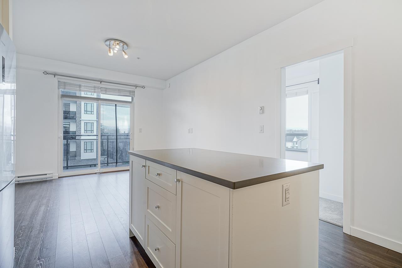 203 13628 81a Avenue, Surrey, British Columbia  V3W 3E2 - Photo 8 - R2976604