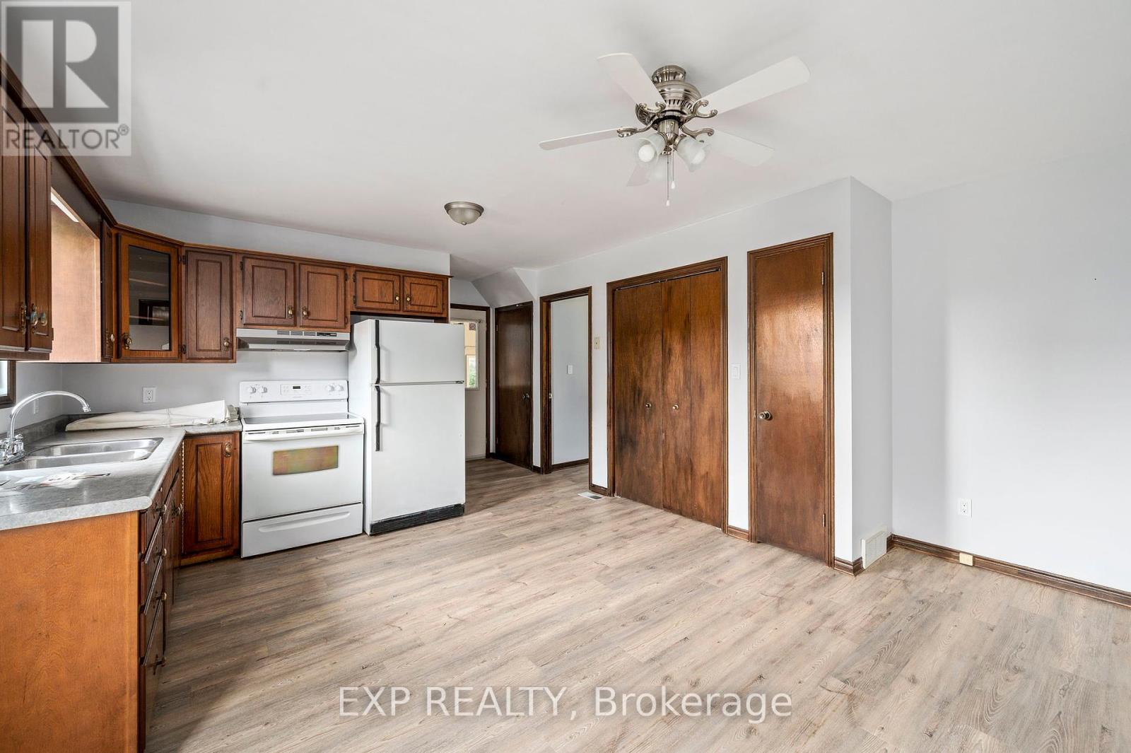 Photo 11 of 40 for 22264 Adelaide Street