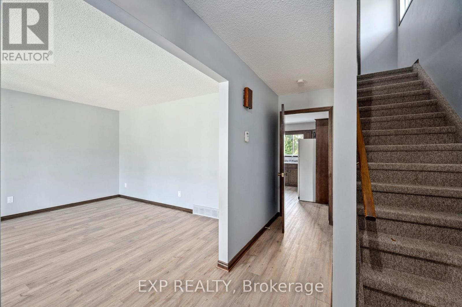 Photo 22 of 40 for 22264 Adelaide Street